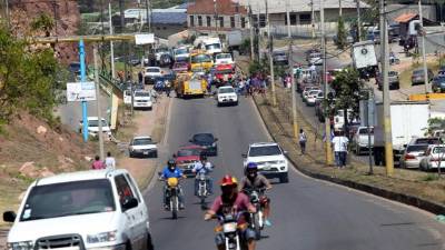 Por el impacto, el joven murió instantáneamente.