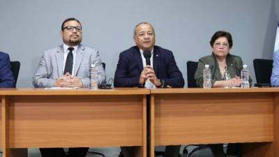 La Comisión Depuradora reaccionó por las versiones de candidatos que anuncian reintegro de policías.