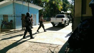 Las autoridades cuando realizaban un censo de los menores infractores internos en el Centro Pedagógico El Carmen.