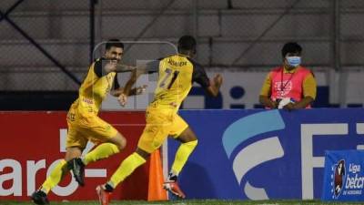 Real España sacó un triunfo de oro en el estadio Nacional de Tegucigalpa.