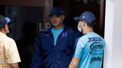 El seleccionador Diego Vázquez no pudo realizar el entrenamiento en el césped del estadio Olímpico debido al fuerte aguacero.