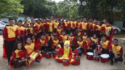 La banda de marcha del Idec está integrada por más de 90 jóvenes.