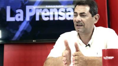 El candidato liberal Marlon Lara en entrevista en Diario La Prensa.