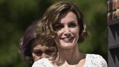 La Reina Letizia llegará mañana a Tegucigalpa para iniciar una visita de cuatro días a Honduras y El Salvador con la que toma el relevo de doña Sofía en los tradicionales viajes de cooperación.