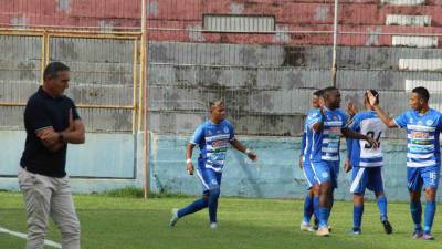 Marco Tulio Vega le dio el triunfo al Victoria.