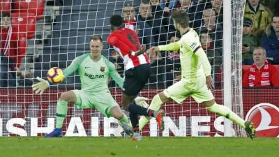 Ter Stegen fue la gran figura del Barcelona ante el Athletic . FOTO AFP.