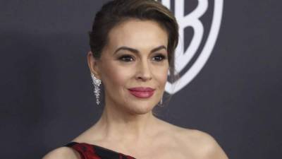 Alyssa Milano reveló que se interrumpió dos embarazos cuando tenía 20 años.