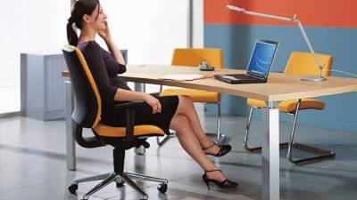 Tener una silla ergonómica es buenísimo para su salud.
