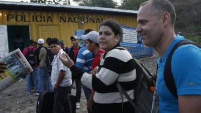 Estas imágenes evidencian la cantidad de extranjeros que están cruzando el territorio hondureño en su travesía hacia Estados Unidos.