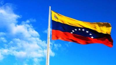 El CNE, acusado por la oposición de servir al gobierno, dijo el pasado viernes que definirá la fecha para unas legislativas anticipadas, pero descartó que se realicen junto con las presidenciales el 22 de abril.