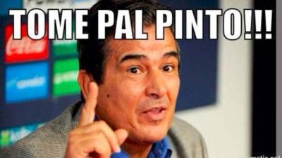 Jorge Luis Pinto siempre es recordado por los ticos, es protagonista en los memes.