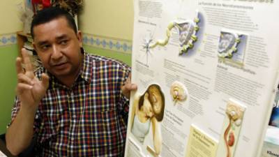 Bismark Espinoza es el jefe del departamento de Psiquiatría del Mario Rivas.