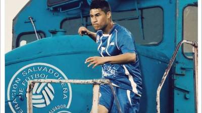 El diario Tiempo Real de México calentó de manera vergonzosa el partido contra El Salvador.