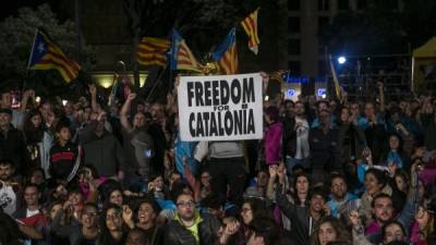 Los catalanes celebraron los resultados del referendo.