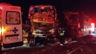 El siniestro ocurrió la noche del miércoles en la autopista BR-110, a la altura del municipio de Olindina, en el estado de Bahía (Brasil).