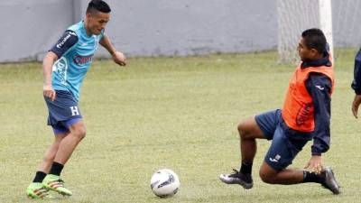 Andy Nájar en el entrenamiento de la mañana de este martes en el estadio Morazán. Foto Delmer Martínez