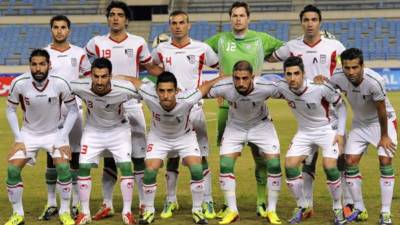 Medias que encojen, zapatos pequeños y escaso abrigo. A un mes del comienzo del Mundial, la selección iraní denuncia a la federación y al proveedor local por darles equipamiento de mala calidad.