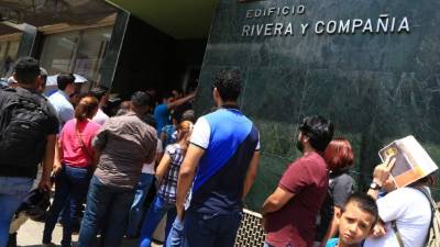 La espera es tediosa para las personas.