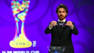 Pablo Aimar sacó el nombre de Honduras en el sorteo del Mundial Sub-20 de Corea del Sur.