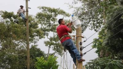 Los habitantes de varias comunidades de la montaña ya tienen energía eléctrica.