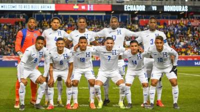 Este fue el primer 11 titular de Honduras en la era de Fabián Coito. Foto Jonathan Loarca.