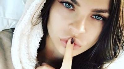 La modelo y escort rusa Nastia Rybka fue encarcelada en Tailandia por dar cursos de 'formación sexual' sin un permiso de trabajo./Instagram.