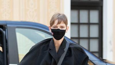 Charlene de Mónaco en su regreso a casa.