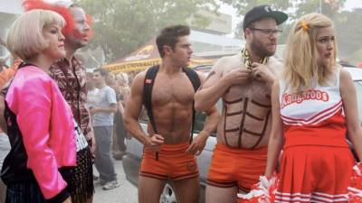 Seth Rogen, Zac Efron y Rose Byrne regresan este año en la comedia “Vecinos 2”.