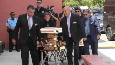 La ceremonia de homenaje a José José está prevista que comience a las 10:00 de la mañana y que concluya a la 1:00 de la tarde.