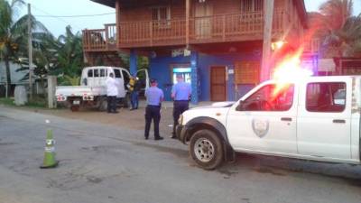 Los dos hombres fueron asesinados en la madrugada de este miércoles dentro de un camión doble cabina en el barrio Pensacola de Roatán, Islas de la Bahía, zona insular de Honduras.