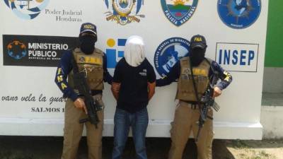 El joven fue trasladado a un tribunal para menores de edad.