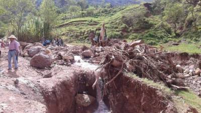 Las vías son las más afectadas en esta región por los derrumbes. Fotos: Mariela Tejada