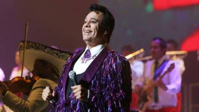 “El Divo de Juárez” Juan Gabriel.