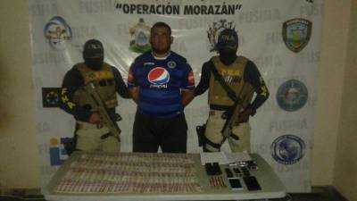 Se le decomisó una fuerte cantidad de dinero producto del cobro de extorsión.
