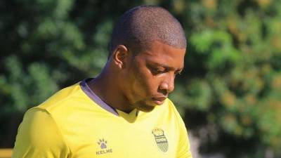 Buba López es el arquero titular del Real España.