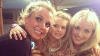Maddie junto a su tía Britney Spears y su madre Jamie Lynn Spears