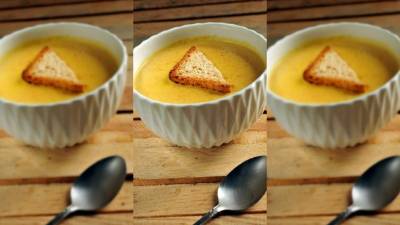 Puede añadirle trozos de pan tostado.