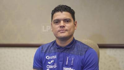 El DT Luis Alvarado de la Sub-20 de Honduras compareció en rueda de prensa .