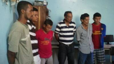 Agustín Ochoa (50), Darwin Sánchez (18) y Ramón Lanza (25) fueron detenidos a tempranas horas de la mañana.