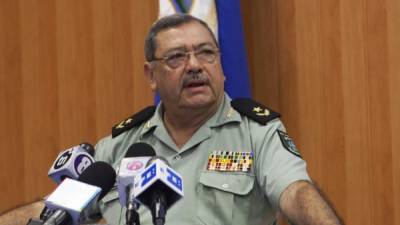 René Darce Rivera, Jefe del cuerpo médico militar, participó en una conferencia de prensa sobre las medidas a tomar por el enjambre sísmico que afecta a Nicaragua.