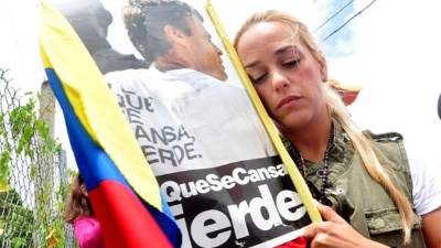 Lilian se ha convertido en una activista de los Derechos Humanos desde que su esposo fuera encarcelado el pasado 18 de febrero de 2014.