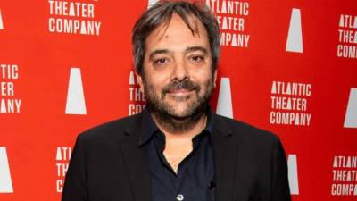 Adam Schlesinger, cofundador de la banda 'Fountains of Wayne', murió por COVID-19.