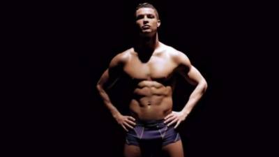 Su nueva línea de ropa se llama Expressive y Art.