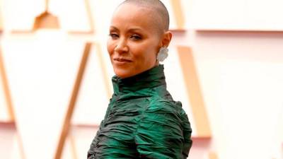 Jada Pinkett Smith en la alfombra roja de los premios Óscar 2022.