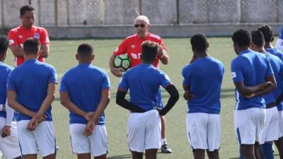 Olimpia y Manuel Keosseián buscarán lograr el título.