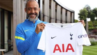 Nuno Espírito Santo firmó por dos temporadas. Foto Twitter Tottenham.
