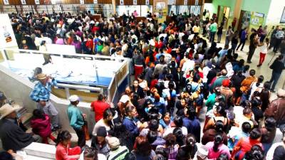 Así se veía el Hospital Escuela el pasado lunes que se empezó a entregar citas.
