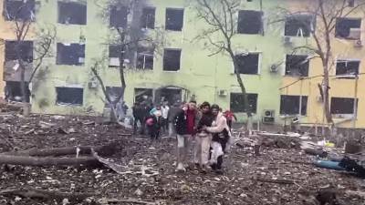 Rusia niega estar detrás del bombardeo a un hospital infantil que dejó tres muertos y decenas de heridos.