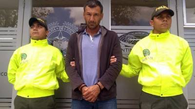 Una vez en poder de 'El emperador', las aeronaves eran llevadas hasta el estado Apure, de Venezuela, en donde eran modificadas y cargadas para transportar clorhidrato de cocaína con destino a Honduras.EFE.