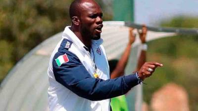 David Suazo dejó el fútbol porque tenía dañados los cartílagos.